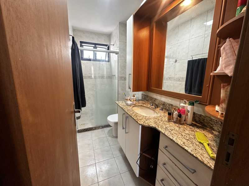 Apartamento à venda com 3 quartos, 130m² - Foto 8