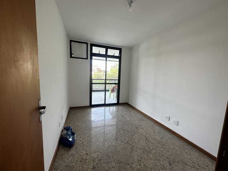 Apartamento à venda com 3 quartos, 130m² - Foto 10