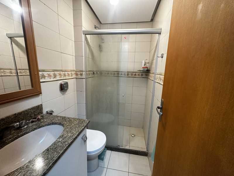 Apartamento à venda com 3 quartos, 130m² - Foto 11