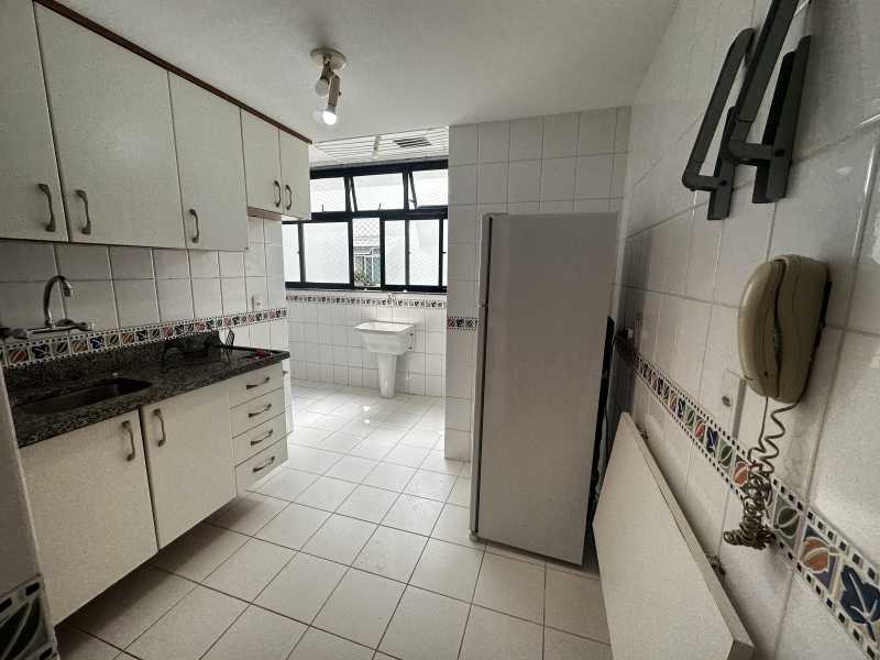 Apartamento à venda com 3 quartos, 130m² - Foto 14