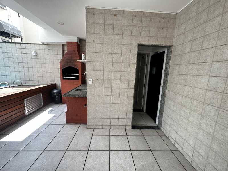 Apartamento à venda com 3 quartos, 130m² - Foto 21