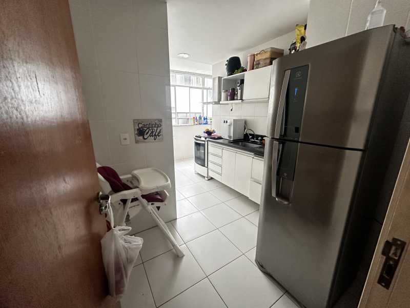 Apartamento à venda com 3 quartos, 87m² - Foto 3