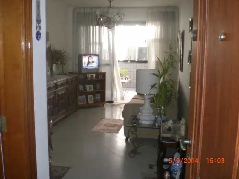 Apartamento à venda com 3 quartos, 85m² - Foto 2