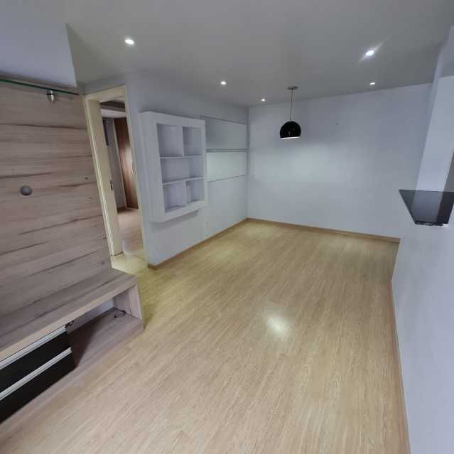 Apartamento à venda com 2 quartos, 46m² - Foto 3