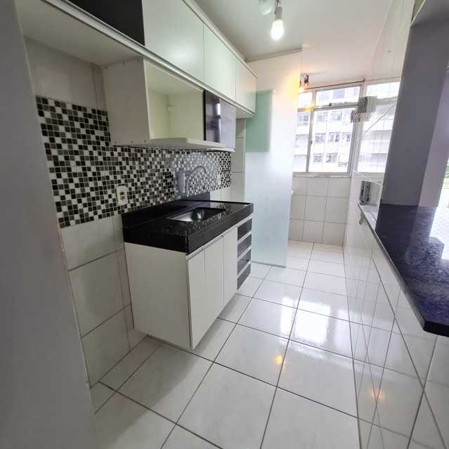 Apartamento à venda com 2 quartos, 46m² - Foto 14