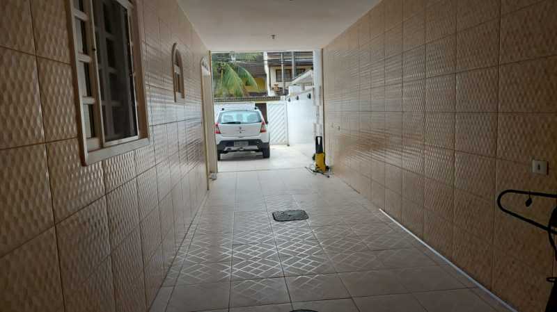 Casa de Condomínio à venda com 4 quartos, 200m² - Foto 19