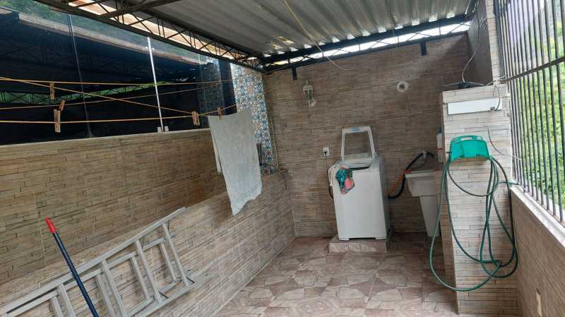 Casa de Condomínio à venda com 4 quartos, 200m² - Foto 27