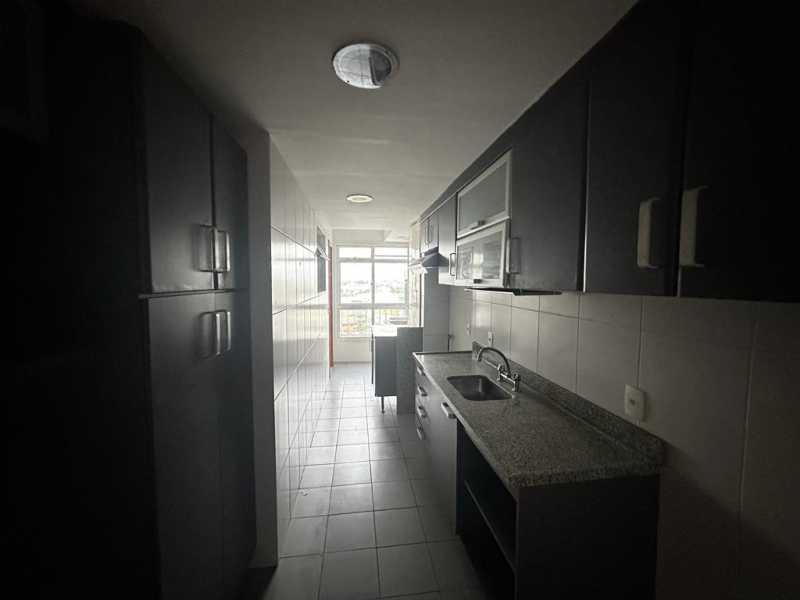 Apartamento à venda com 3 quartos, 100m² - Foto 13