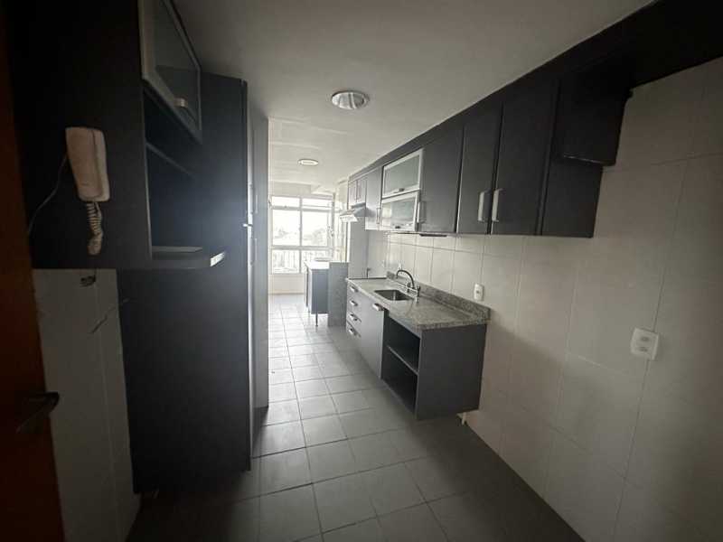 Apartamento à venda com 3 quartos, 100m² - Foto 14