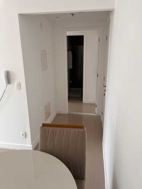 Apartamento à venda com 2 quartos, 70m² - Foto 19