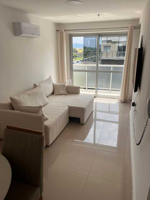 Apartamento à venda com 2 quartos, 70m² - Foto 9