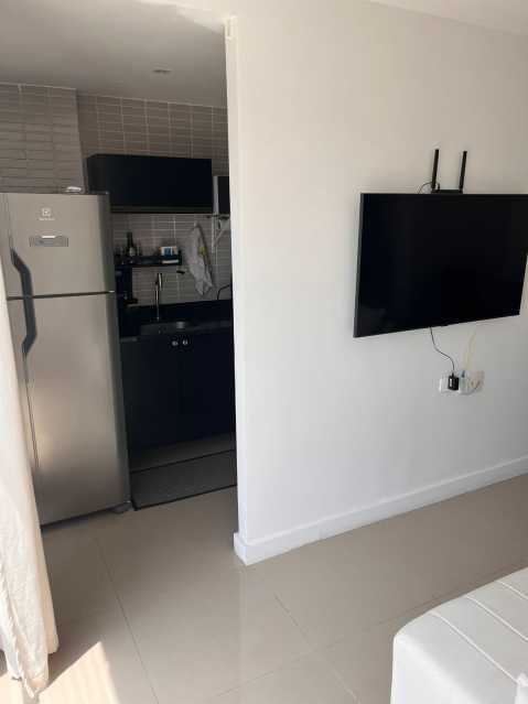 Apartamento à venda com 2 quartos, 70m² - Foto 14