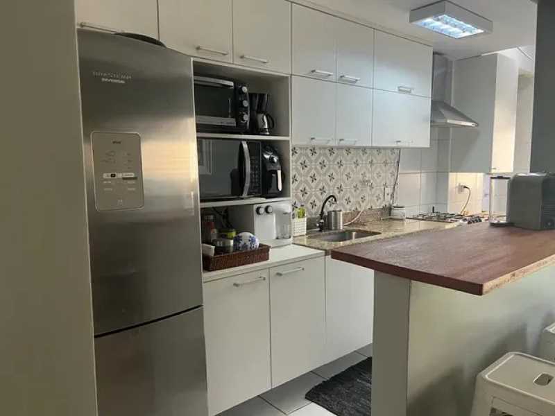 Apartamento à venda com 2 quartos, 70m² - Foto 3