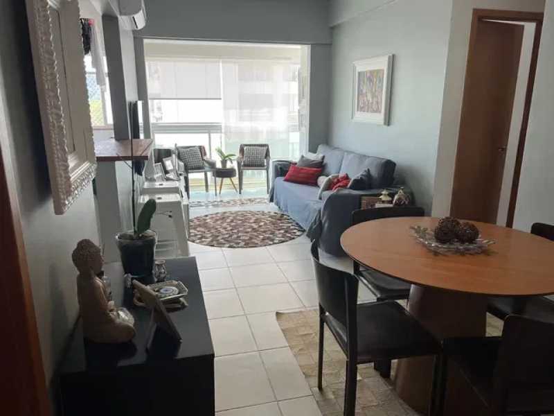 Apartamento à venda com 2 quartos, 70m² - Foto 4