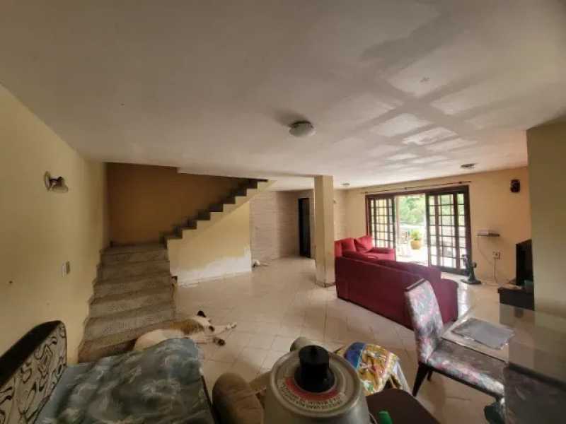 Casa à venda com 5 quartos, 310m² - Foto 10