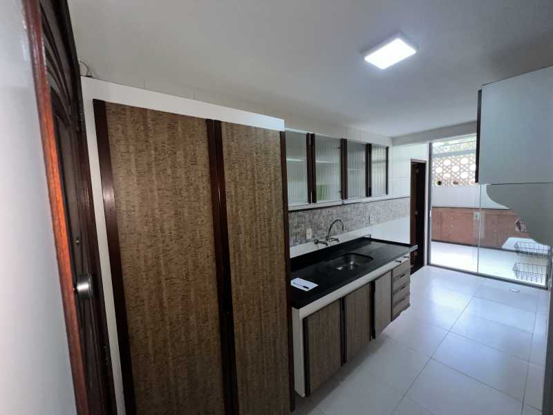 Apartamento à venda com 2 quartos, 120m² - Foto 19