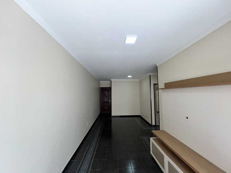 Apartamento à venda com 2 quartos, 120m² - Foto 4