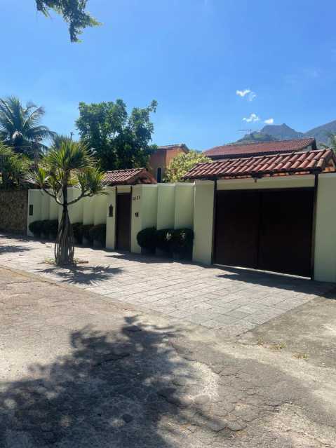 Casa de Condomínio à venda com 6 quartos, 460m² - Foto 1