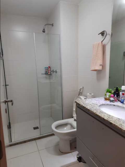 Apartamento à venda com 2 quartos, 75m² - Foto 16