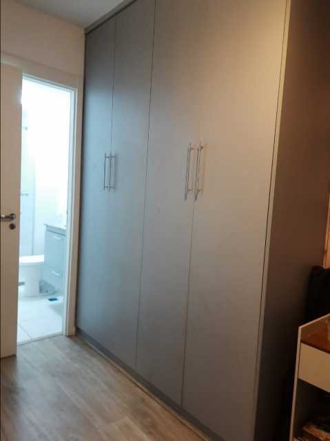 Apartamento à venda com 2 quartos, 75m² - Foto 21