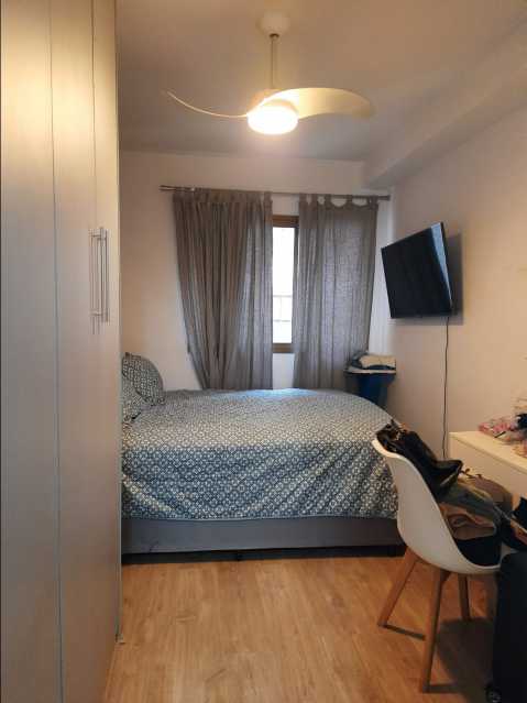 Apartamento à venda com 2 quartos, 75m² - Foto 20