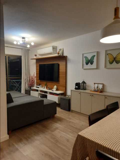 Apartamento à venda com 2 quartos, 75m² - Foto 6