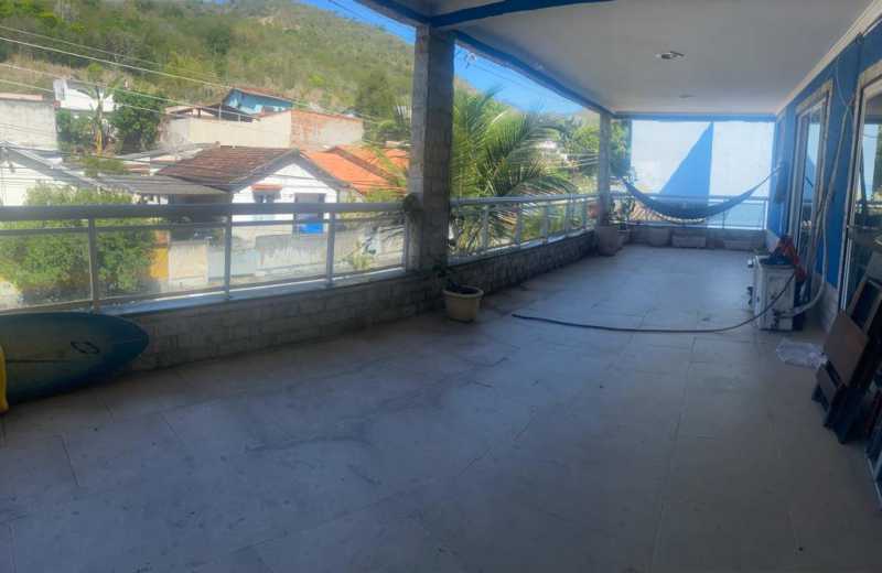 Casa à venda com 4 quartos, 120m² - Foto 2