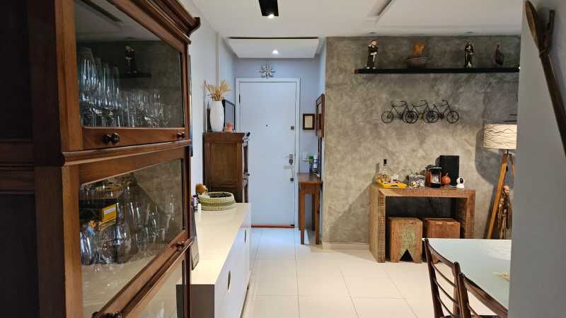 Apartamento à venda com 2 quartos, 74m² - Foto 8