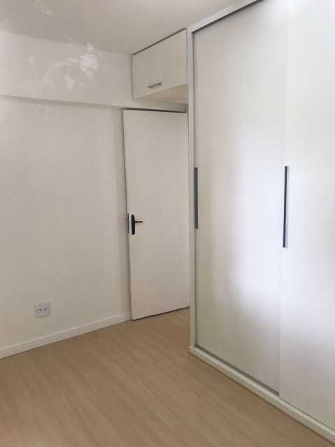 Apartamento à venda com 2 quartos, 63m² - Foto 27