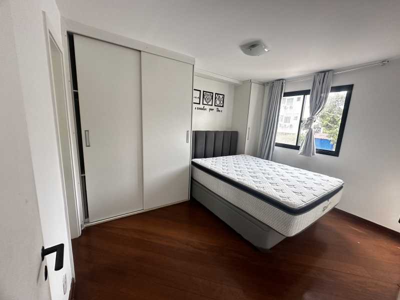 Apartamento à venda com 3 quartos, 103m² - Foto 9