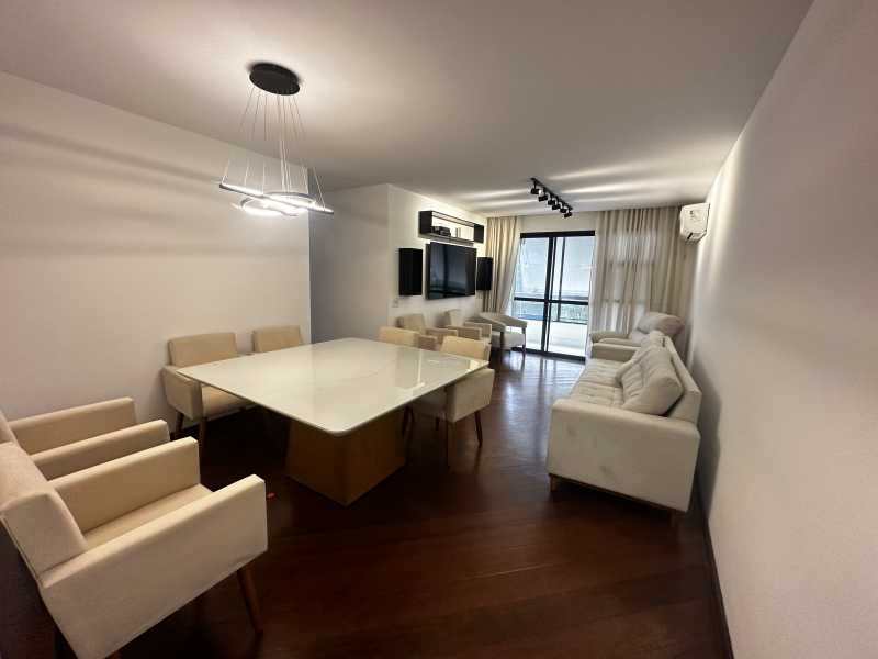 Apartamento à venda com 3 quartos, 103m² - Foto 1