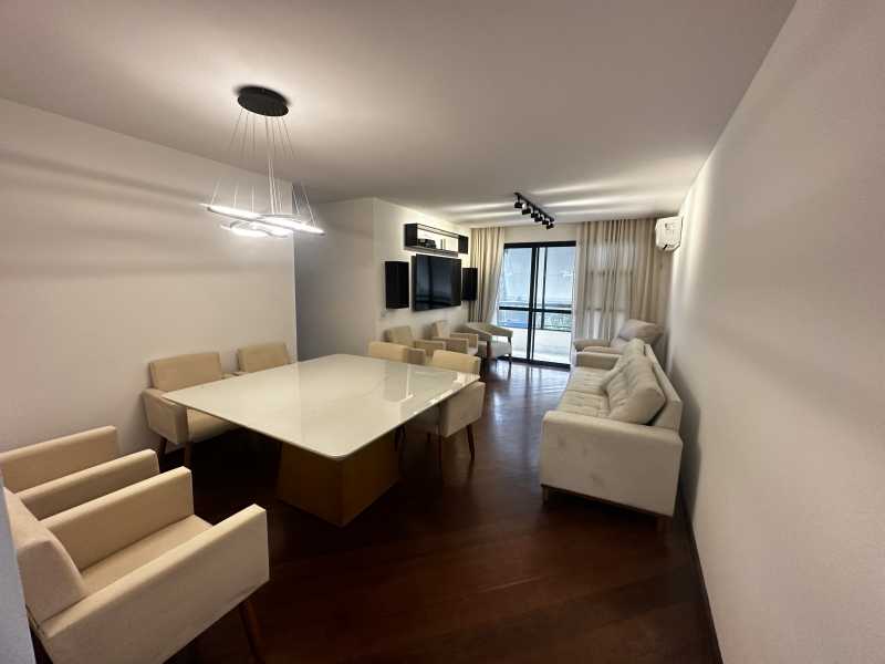 Apartamento à venda com 3 quartos, 103m² - Foto 2