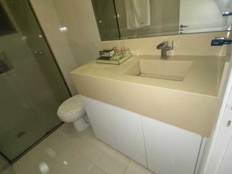 Apartamento à venda com 3 quartos, 86m² - Foto 13