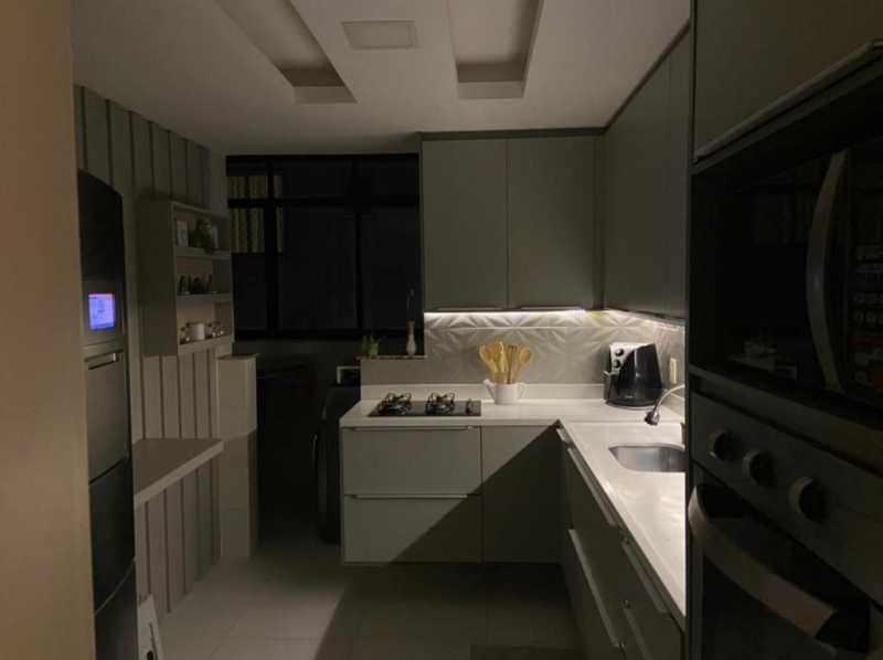 Apartamento à venda com 3 quartos, 86m² - Foto 10