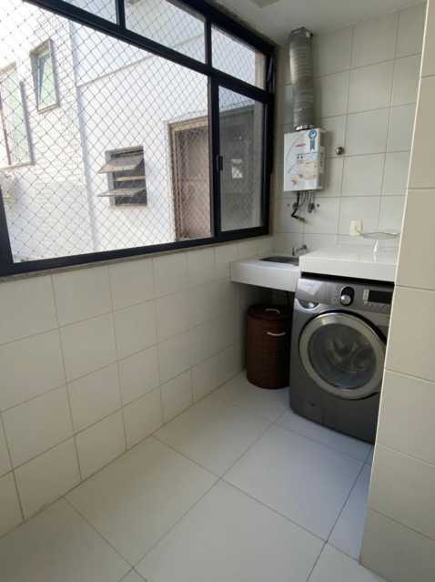 Apartamento à venda com 3 quartos, 86m² - Foto 11