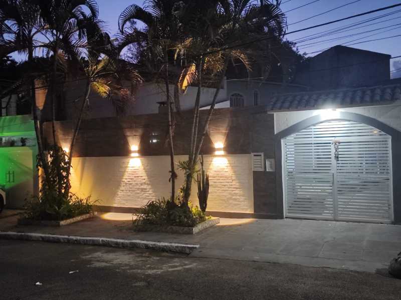 Casa de Condomínio à venda com 3 quartos, 116m² - Foto 1