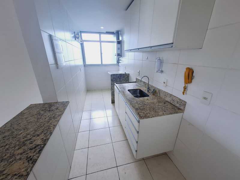 Apartamento à venda com 3 quartos, 70m² - Foto 6