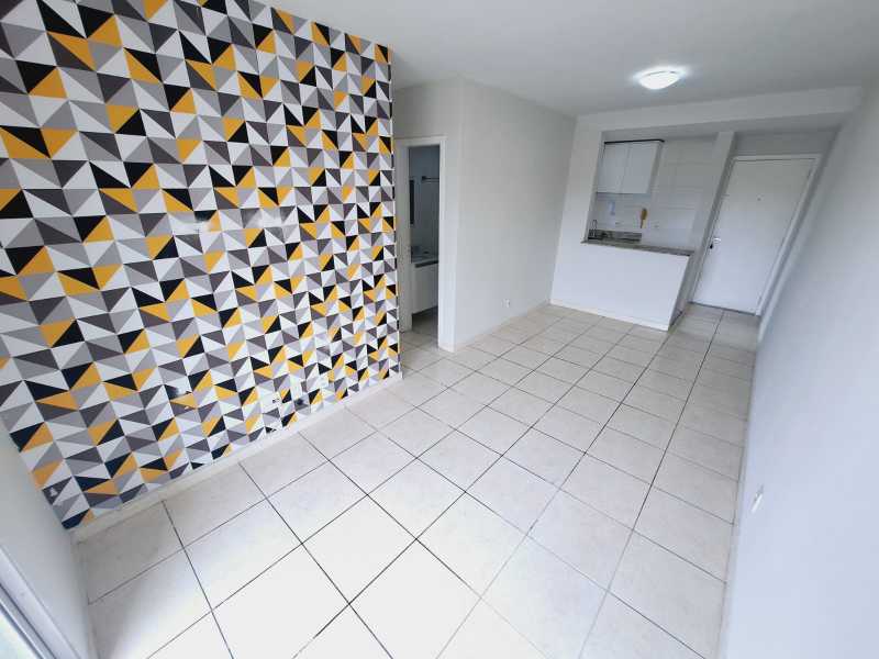 Apartamento à venda com 3 quartos, 70m² - Foto 1