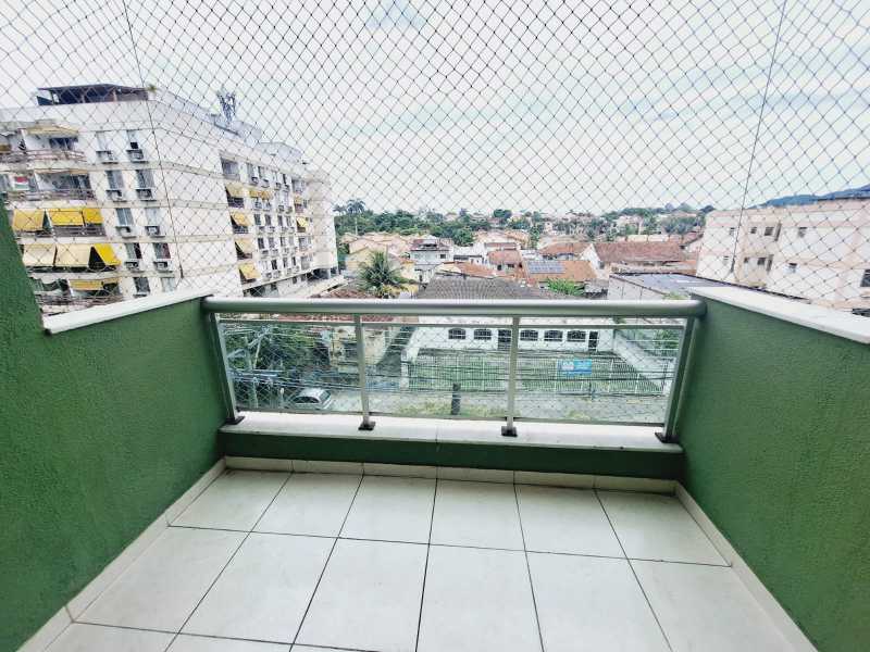 Apartamento à venda com 3 quartos, 70m² - Foto 4