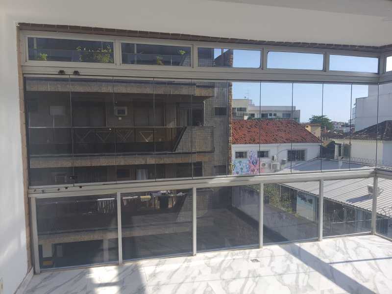 Cobertura à venda com 2 quartos, 120m² - Foto 5