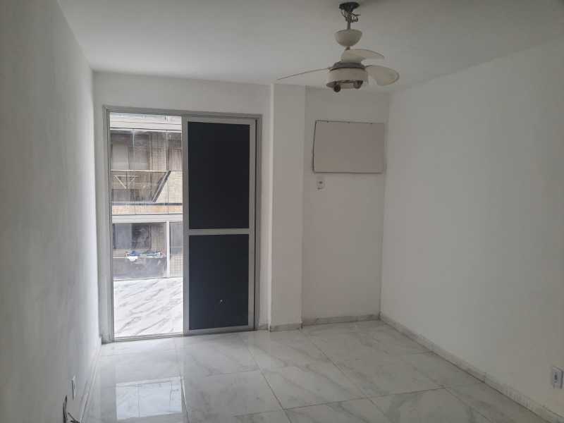 Cobertura à venda com 2 quartos, 120m² - Foto 2