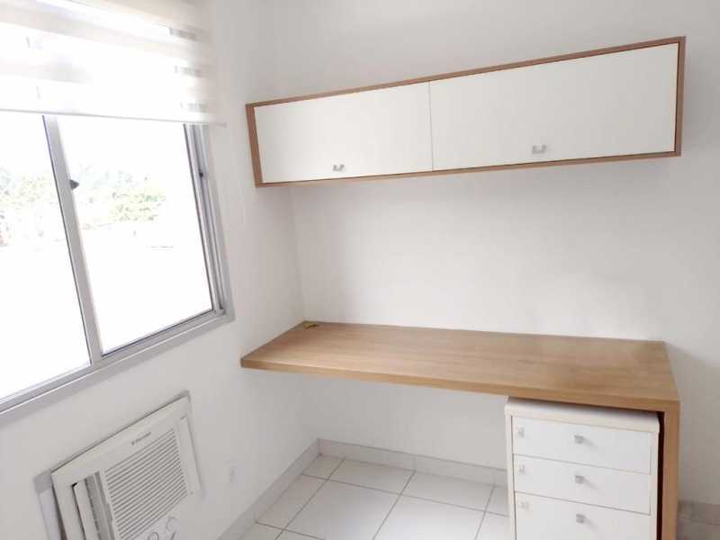 Apartamento à venda com 2 quartos, 60m² - Foto 19