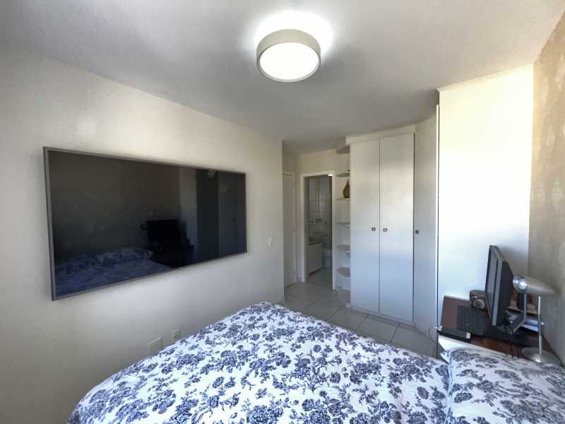 Apartamento à venda com 2 quartos, 60m² - Foto 11