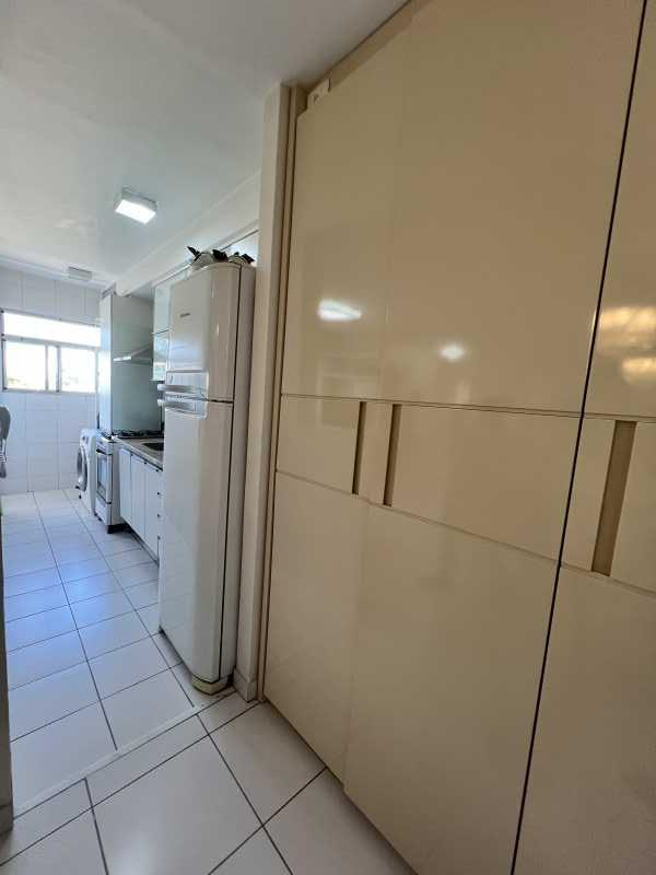 Apartamento à venda com 2 quartos, 60m² - Foto 23