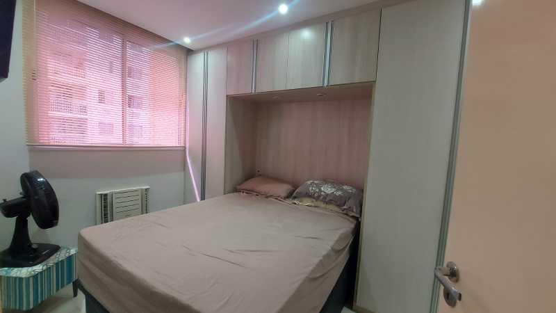 Apartamento à venda com 2 quartos, 50m² - Foto 13