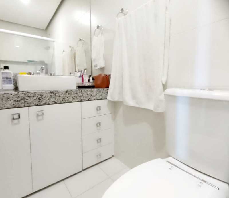 Apartamento à venda com 3 quartos, 101m² - Foto 8