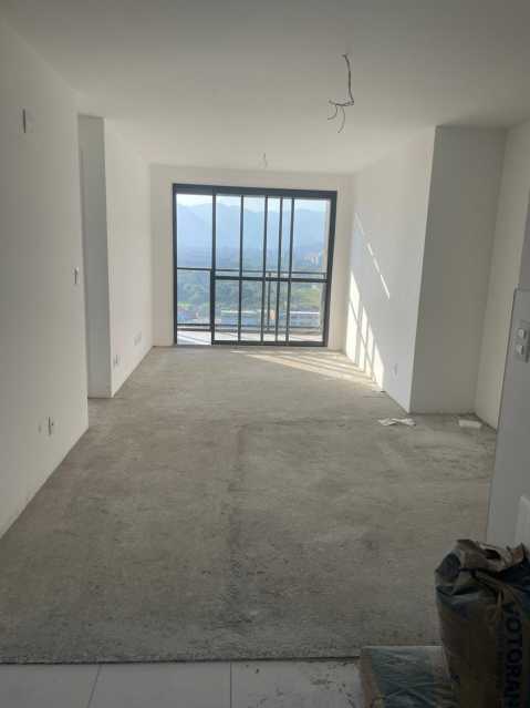 Apartamento à venda com 3 quartos, 81m² - Foto 12