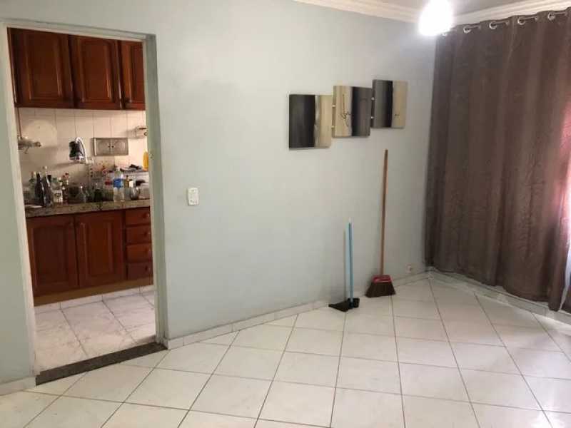 Apartamento à venda com 2 quartos, 60m² - Foto 3