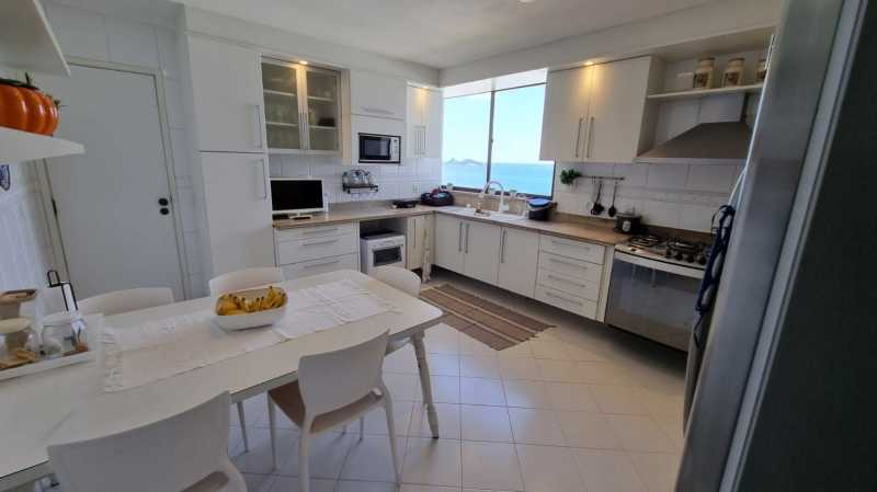 Apartamento à venda com 4 quartos, 310m² - Foto 11