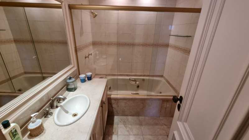 Apartamento à venda com 4 quartos, 310m² - Foto 25